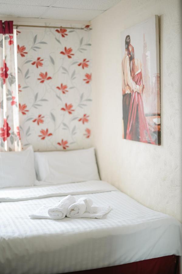 Bed & Breakfast The Chimes On The Sea Blackpool