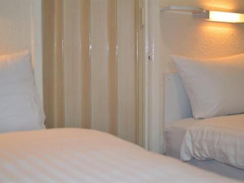 The Chimes On The Sea Bed & Breakfast Blackpool
